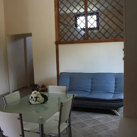 La Carpignana Апартаменты *
